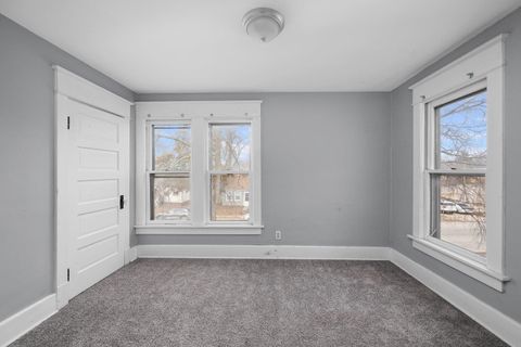 Tiny photo for 1321 W 13th St Street, Davenport, IA 52804 (MLS # 100000339)