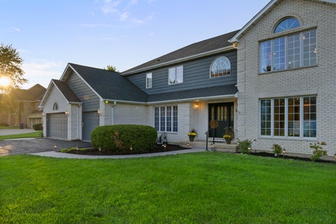 Tiny photo for 17W210 Massel Court, Bensenville, IL 60106 (MLS # 12759767)