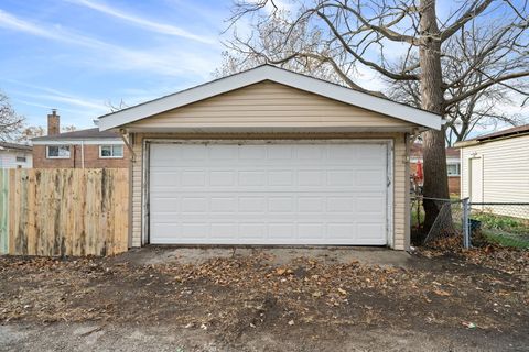 A home in Dolton