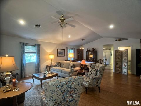 Tiny photo for 617 N 10TH Street, Herrin, IL 62948 (MLS # EB460462)