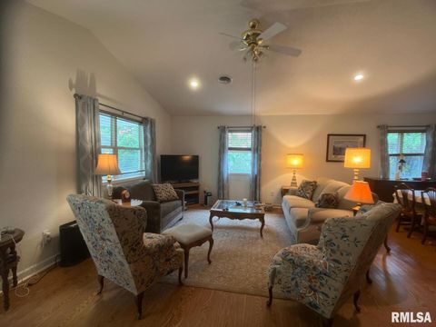 Tiny photo for 617 N 10TH Street, Herrin, IL 62948 (MLS # EB460462)