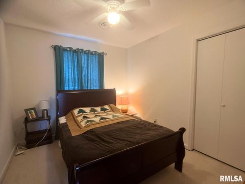 Tiny photo for 617 N 10TH Street, Herrin, IL 62948 (MLS # EB460462)