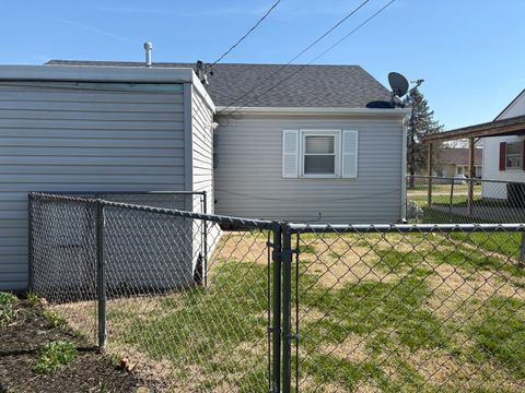 Tiny photo for 935 Keough Drive E, Murphysboro, IL 62966 (MLS # 12600545)