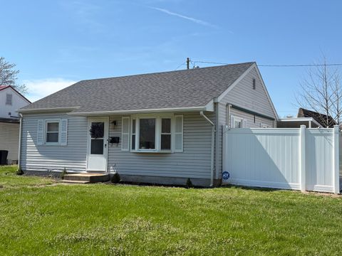 Tiny photo for 935 Keough Drive E, Murphysboro, IL 62966 (MLS # 12600545)