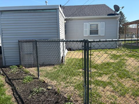 Tiny photo for 935 Keough Drive E, Murphysboro, IL 62966 (MLS # 12600545)