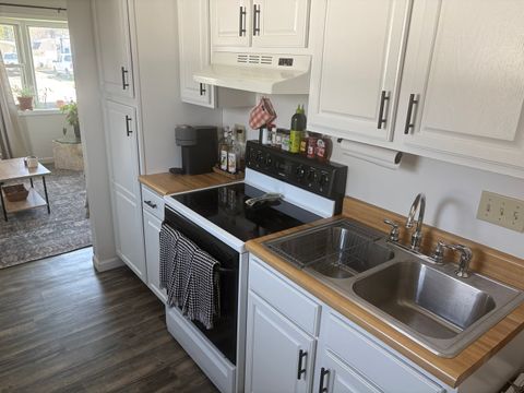 Tiny photo for 935 Keough Drive E, Murphysboro, IL 62966 (MLS # 12600545)