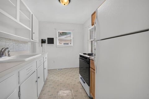 Tiny photo for 1814 Inner Circle Drive, Crest Hill, IL 60403 (MLS # 12735793)