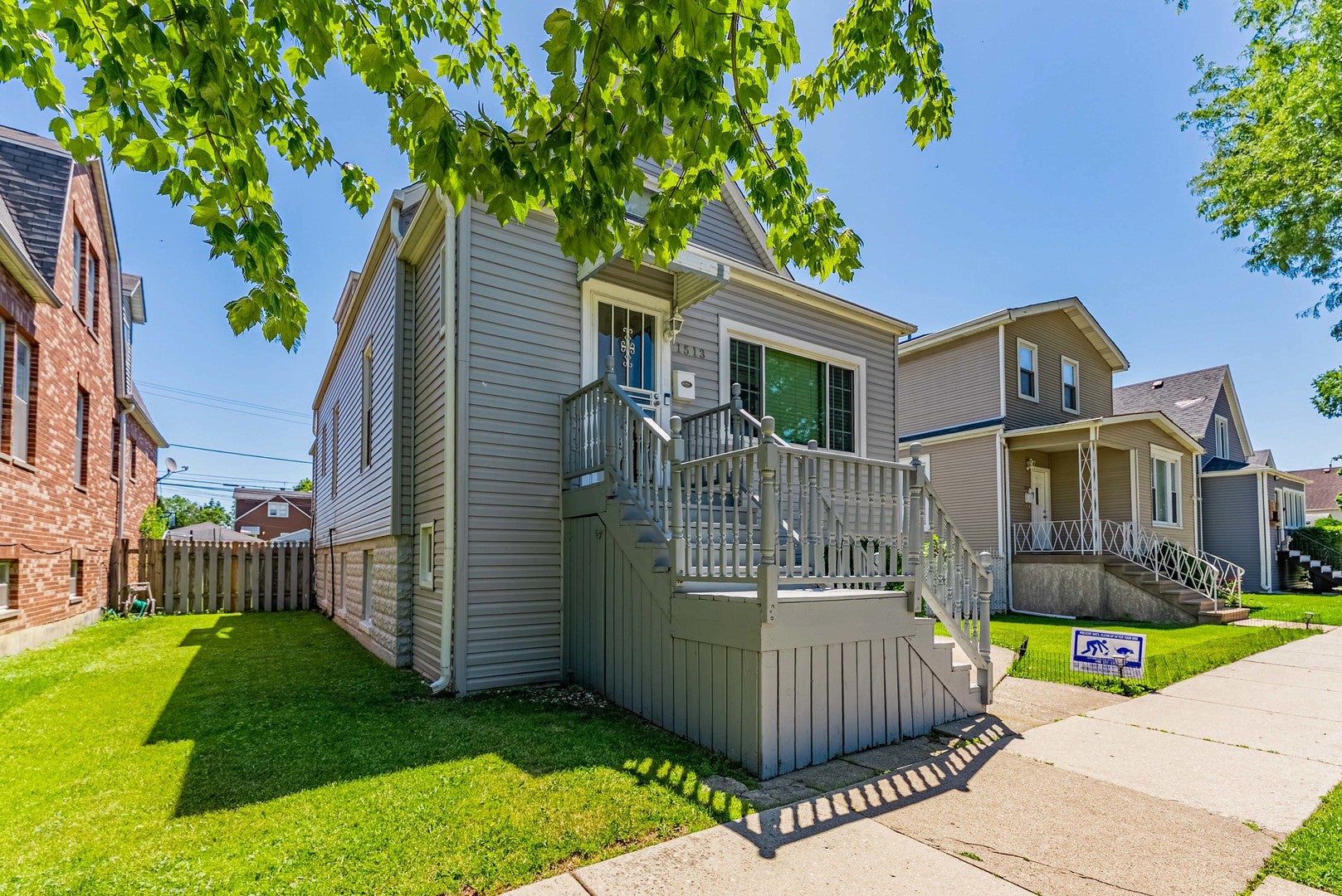 1513 Clarence Avenue