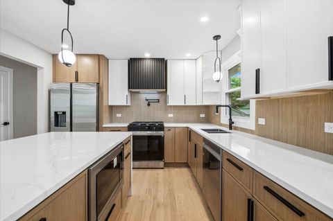 Tiny photo for 5624 Dunham Road, Downers Grove, IL 60516 (MLS # 12688506)