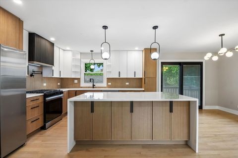 Tiny photo for 5624 Dunham Road, Downers Grove, IL 60516 (MLS # 12688506)