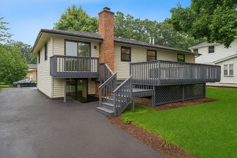Tiny photo for 5624 Dunham Road, Downers Grove, IL 60516 (MLS # 12688506)