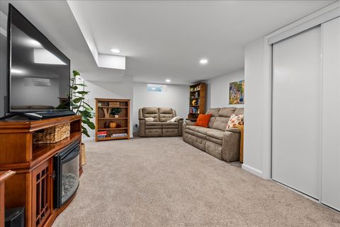 Tiny photo for 2210 E Lincoln Street, Bloomington, IL 61701 (MLS # 12506418)