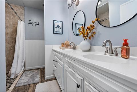 Tiny photo for 2210 E Lincoln Street, Bloomington, IL 61701 (MLS # 12506418)