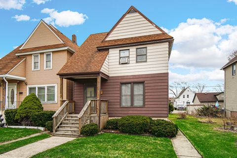 Tiny photo for 12815 Lincoln Street, Blue Island, IL 60406 (MLS # 12590067)