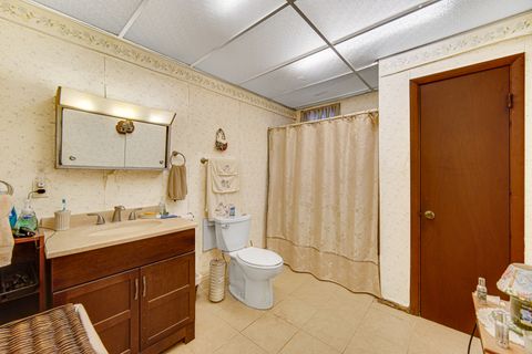 Tiny photo for 12815 Lincoln Street, Blue Island, IL 60406 (MLS # 12590067)