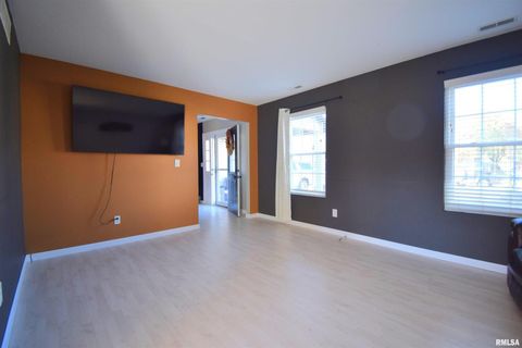 Tiny photo for 4419 Woodglen Lane, Mt Vernon, IL 62864 (MLS # EB460452)