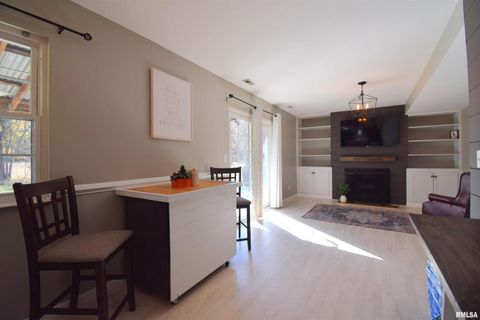 Tiny photo for 4419 Woodglen Lane, Mt Vernon, IL 62864 (MLS # EB460452)