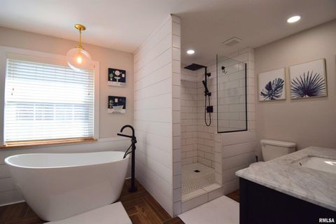 Tiny photo for 4419 Woodglen Lane, Mt Vernon, IL 62864 (MLS # EB460452)