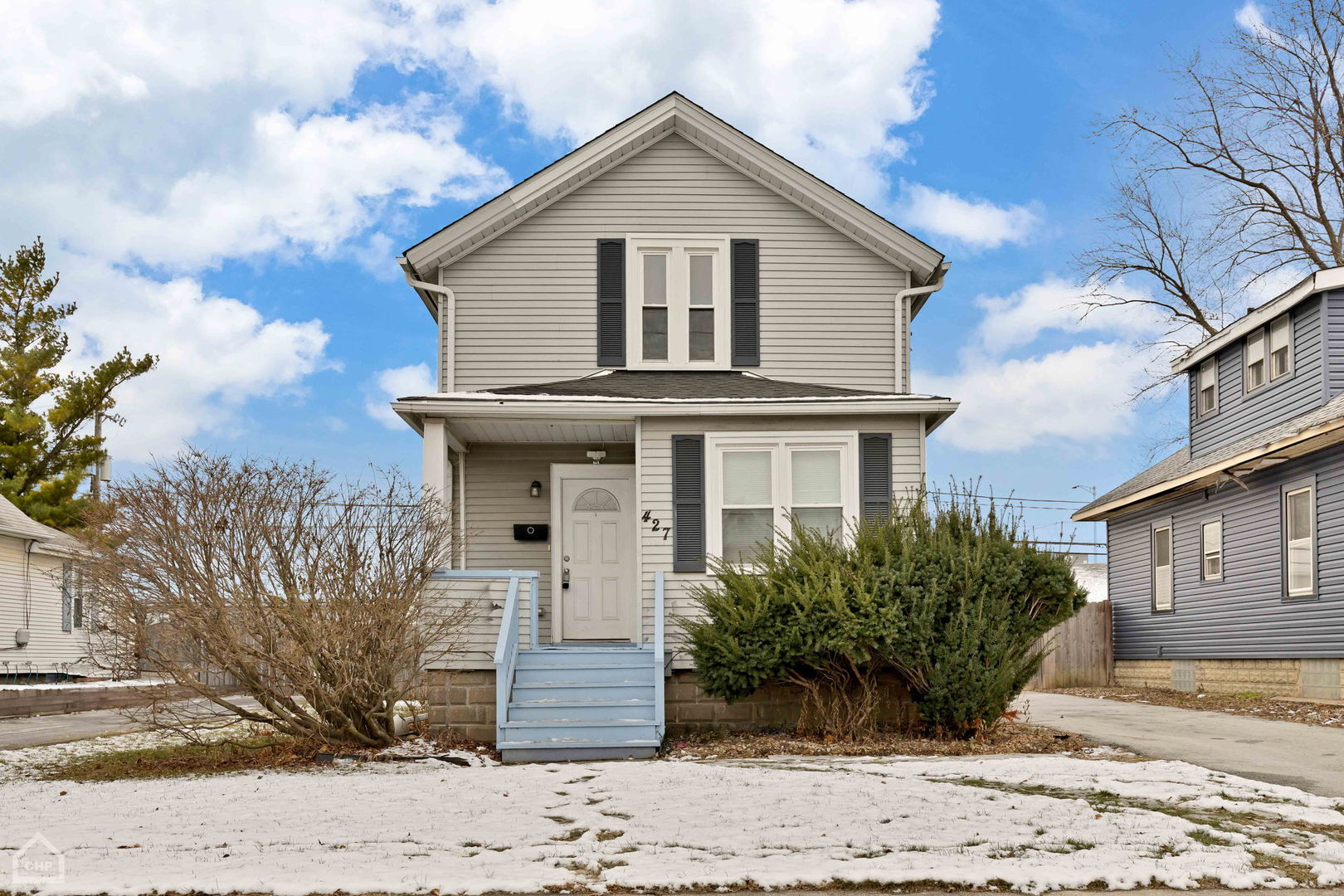 427 E 161st Place