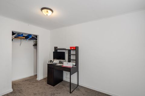 Tiny photo for 2216 New Hampshire St Street, Muscatine, IA 52761 (MLS # 100000088)