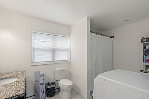 Tiny photo for 2216 New Hampshire St Street, Muscatine, IA 52761 (MLS # 100000088)