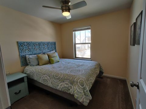 Tiny photo for 2375 Kelsey Court, Lindenhurst, IL 60046 (MLS # 12595314)