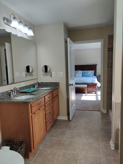 Tiny photo for 2375 Kelsey Court, Lindenhurst, IL 60046 (MLS # 12595314)