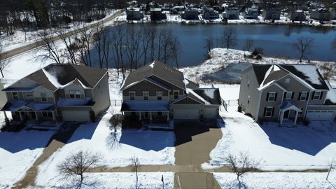 Tiny photo for 2375 Kelsey Court, Lindenhurst, IL 60046 (MLS # 12595314)