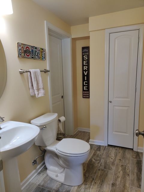 Tiny photo for 2375 Kelsey Court, Lindenhurst, IL 60046 (MLS # 12595314)