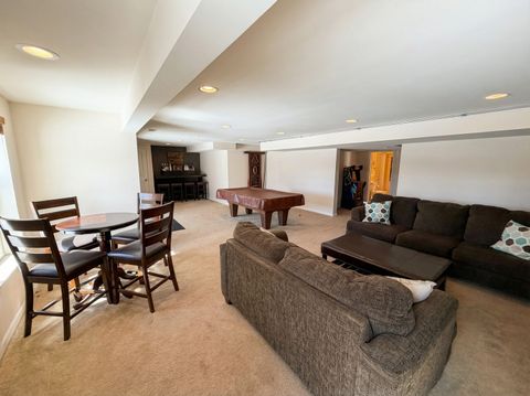 Tiny photo for 2375 Kelsey Court, Lindenhurst, IL 60046 (MLS # 12595314)