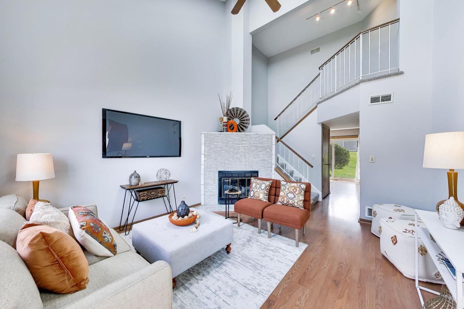 109 PEACH TREE Lane