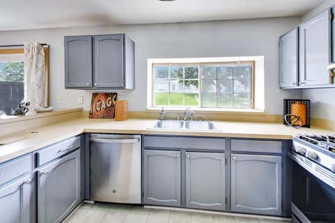Tiny photo for 109 PEACH TREE Lane, Westmont, IL 60559 (MLS # 12692294)