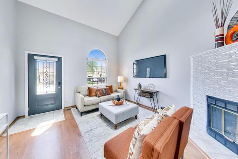 Tiny photo for 109 PEACH TREE Lane, Westmont, IL 60559 (MLS # 12692294)