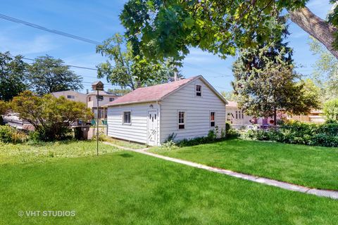 Tiny photo for 1320 Oak Park Avenue, Berwyn, IL 60402 (MLS # 12396415)