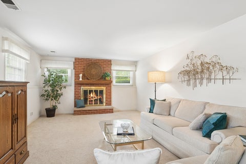 Tiny photo for 1000 W Hunting Drive, Palatine, IL 60067 (MLS # 12607026)