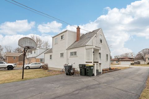 Tiny photo for 3129 Derrough Avenue, Melrose Park, IL 60164 (MLS # 12575455)
