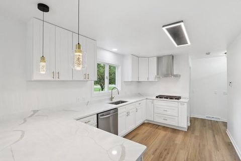 Tiny photo for 23 Oak Lawn Avenue, Yorkville, IL 60560 (MLS # 12525409)