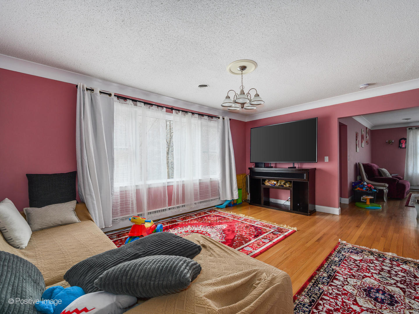 6309 N Washtenaw Avenue