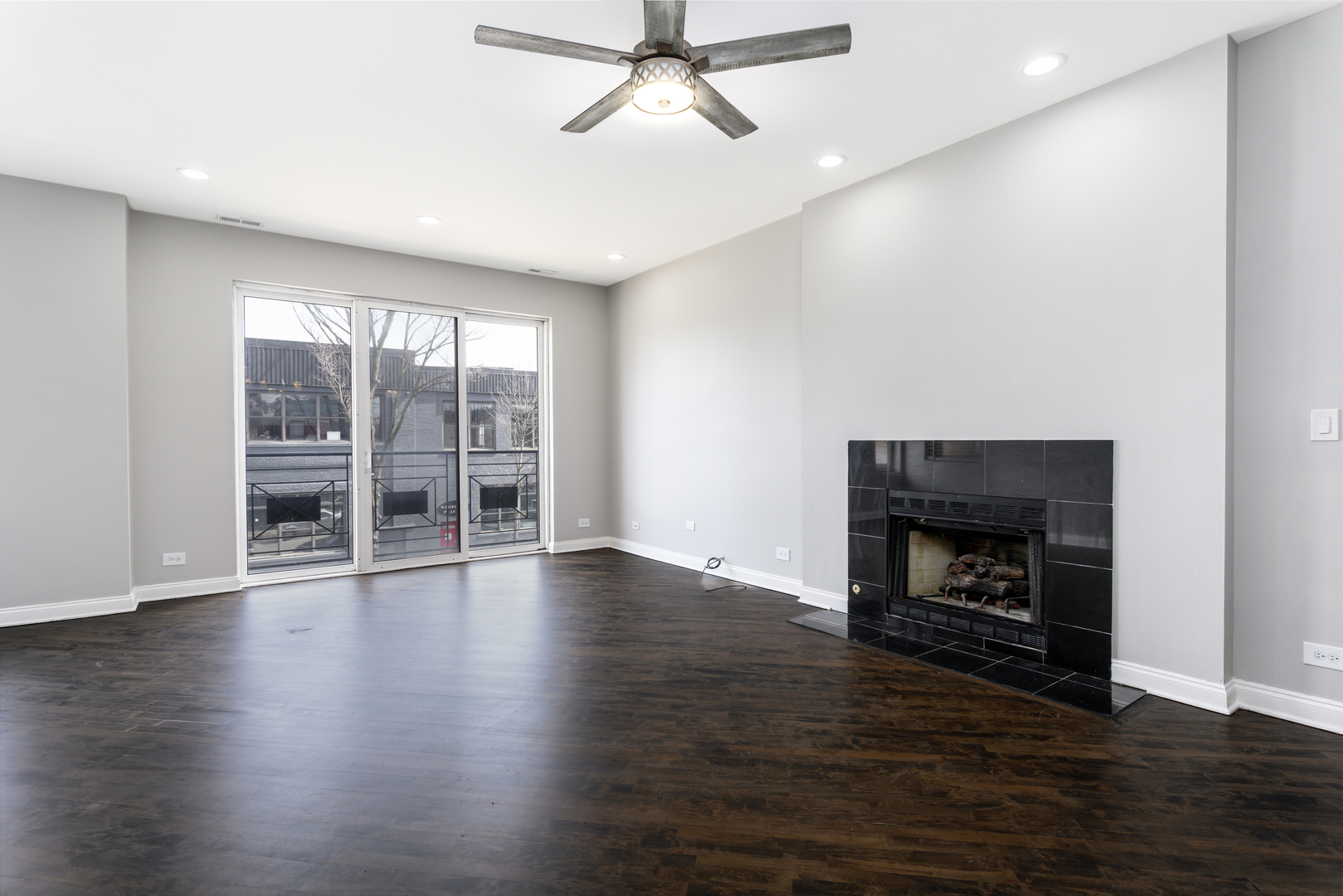 260 N California Avenue 2