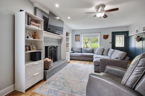 Tiny photo for 1020 Dean Street, St. Charles, IL 60174 (MLS # 12625321)