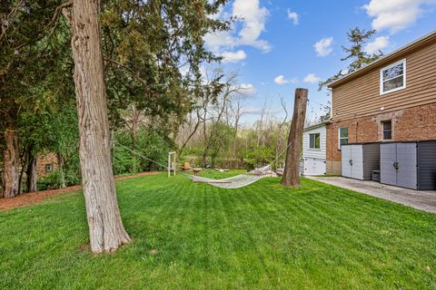 Tiny photo for 1020 Dean Street, St. Charles, IL 60174 (MLS # 12625321)