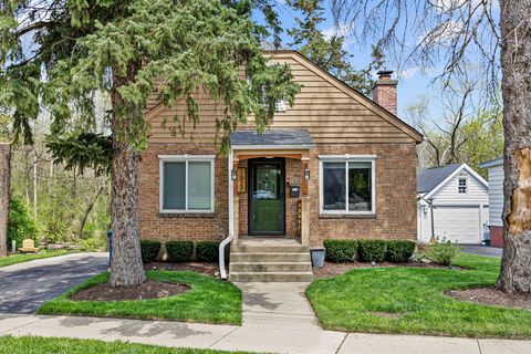 1020 Dean Street St. Charles IL 60174