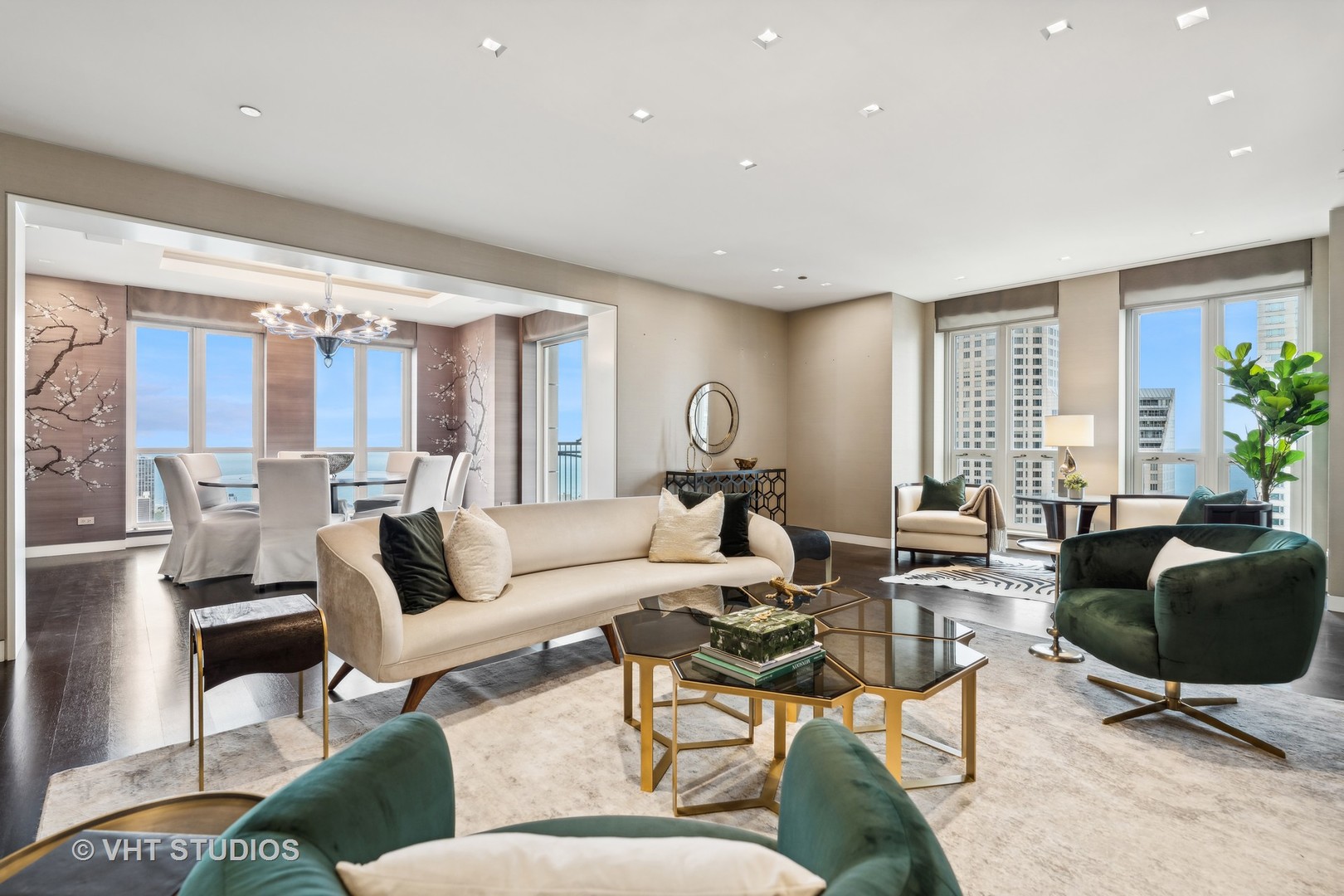 11 E Walton Street 4902
