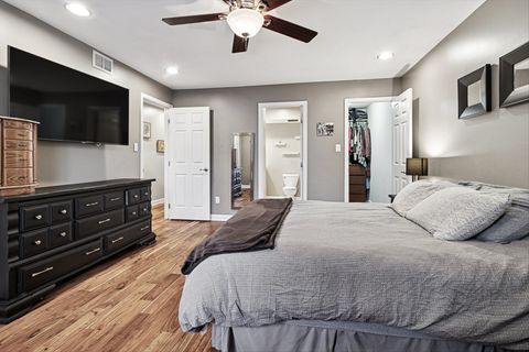 Tiny photo for 605 Edgebrook Drive, Shorewood, IL 60404 (MLS # 12502683)