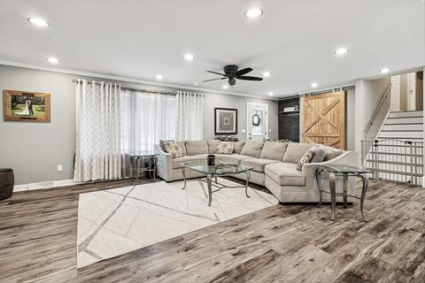 Tiny photo for 605 Edgebrook Drive, Shorewood, IL 60404 (MLS # 12502683)