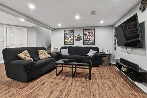 Tiny photo for 605 Edgebrook Drive, Shorewood, IL 60404 (MLS # 12502683)