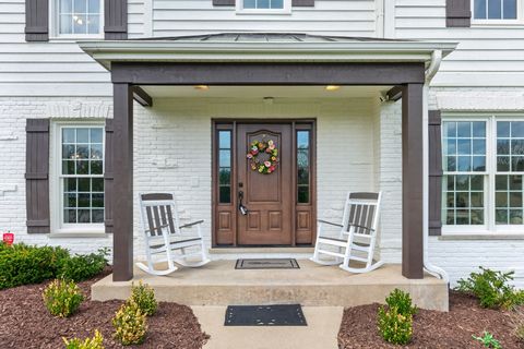 Tiny photo for 39W480 Abbey Glen Court, St. Charles, IL 60175 (MLS # 12622513)