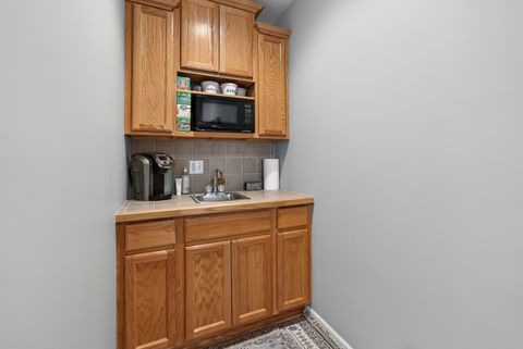 Tiny photo for 39W480 Abbey Glen Court, St. Charles, IL 60175 (MLS # 12622513)
