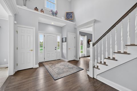 Tiny photo for 39W480 Abbey Glen Court, St. Charles, IL 60175 (MLS # 12622513)