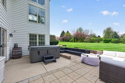Tiny photo for 39W480 Abbey Glen Court, St. Charles, IL 60175 (MLS # 12622513)